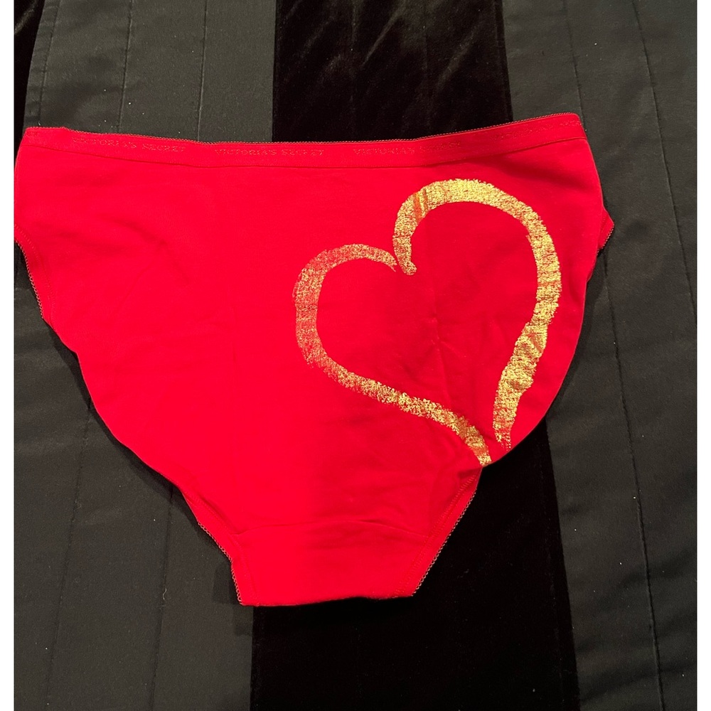 Victoria’s Secret high leg, brief size Large.